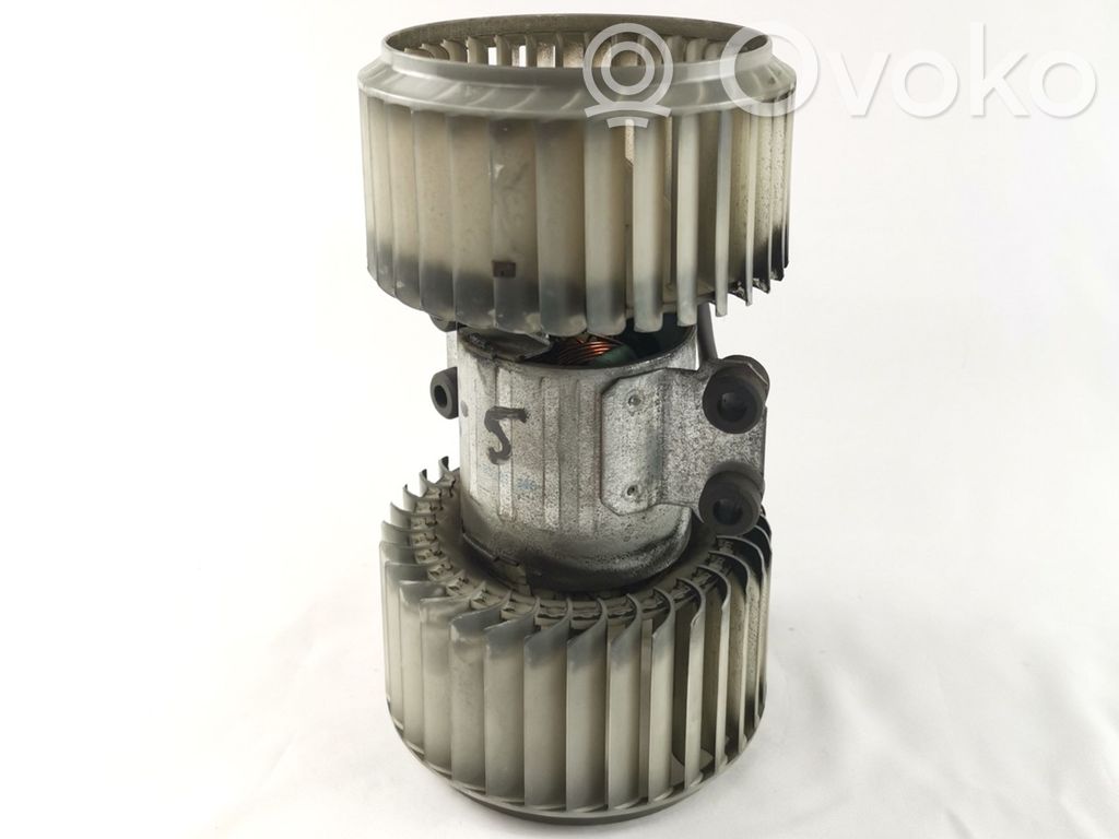 Mazā radiatora ventilators