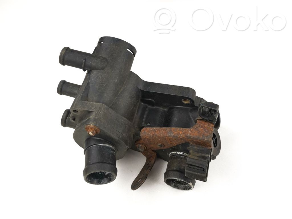 Volkswagen Golf IV Termostaatin kotelo 