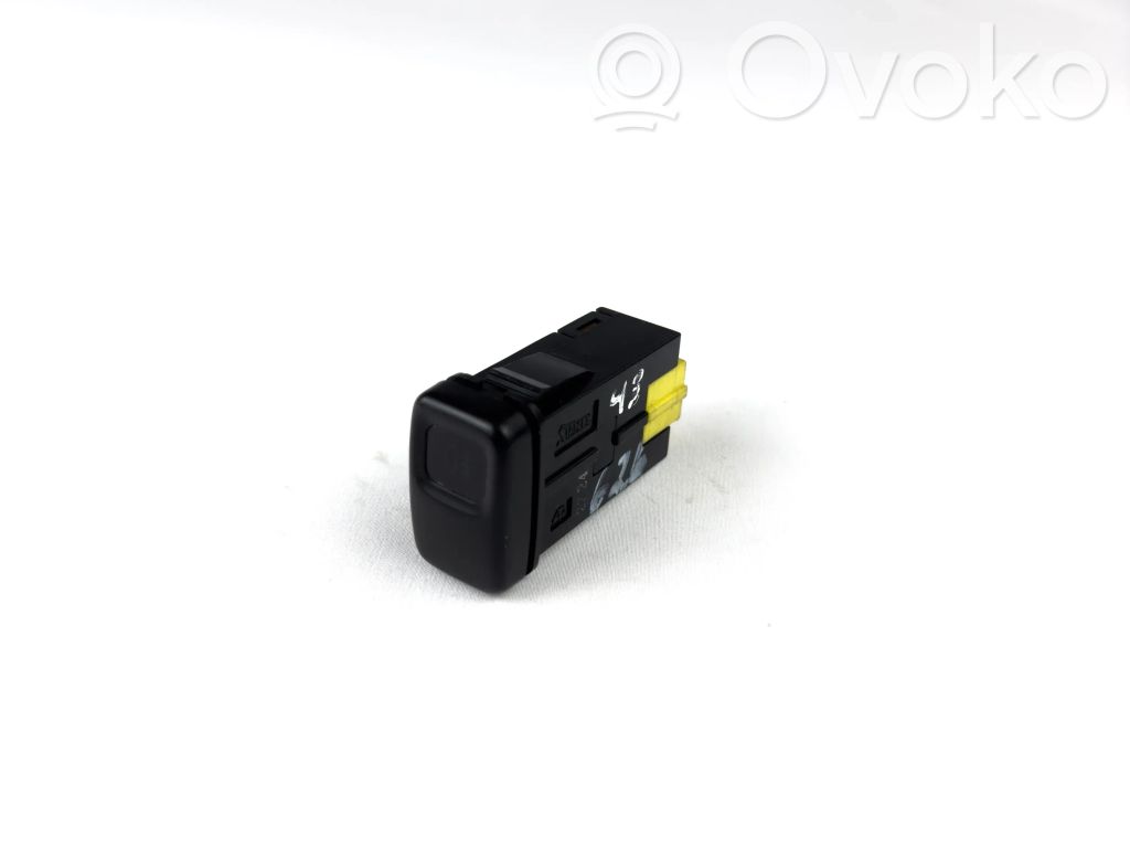 Fog light switch