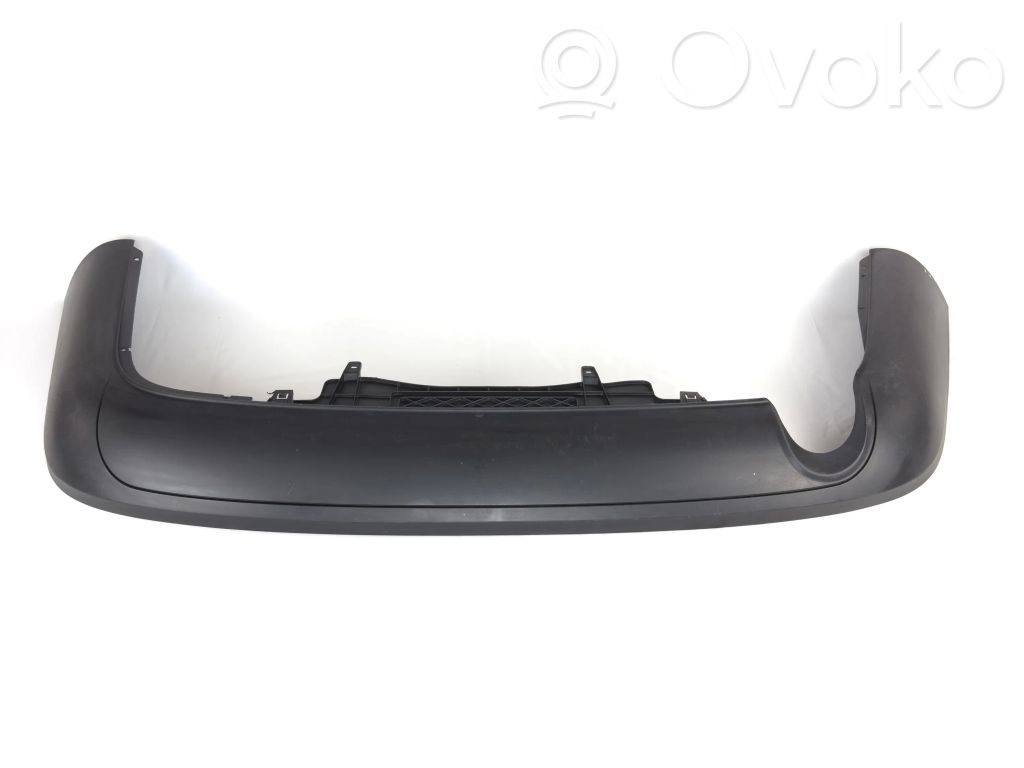 Volkswagen PASSAT B6 Moldura inferior del parachoques trasero 