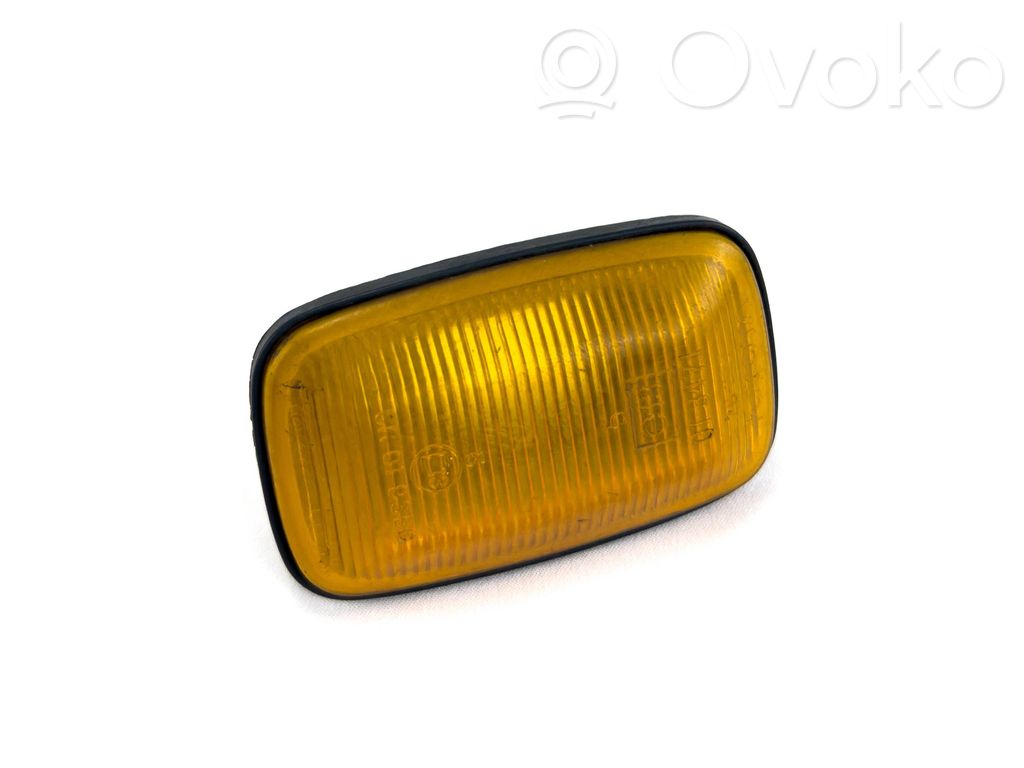 Toyota Land Cruiser (HDJ90) Indicatore di direzione del parafango anteriore 