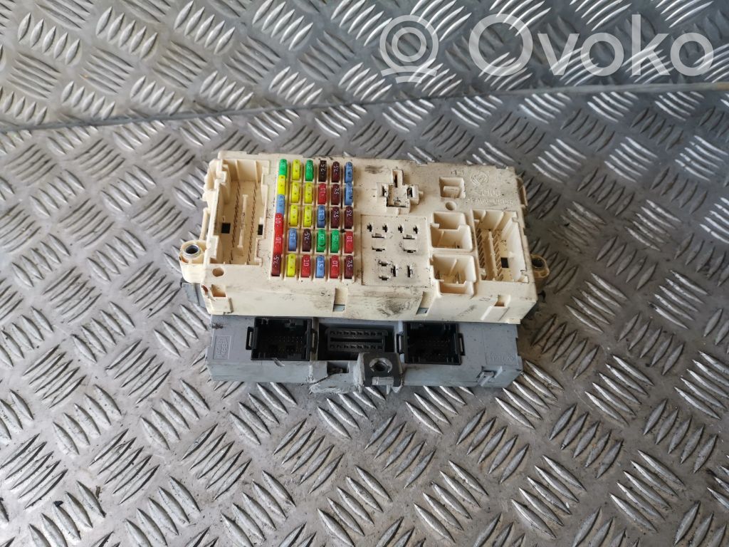 Alfa Romeo 159 Fuse module 