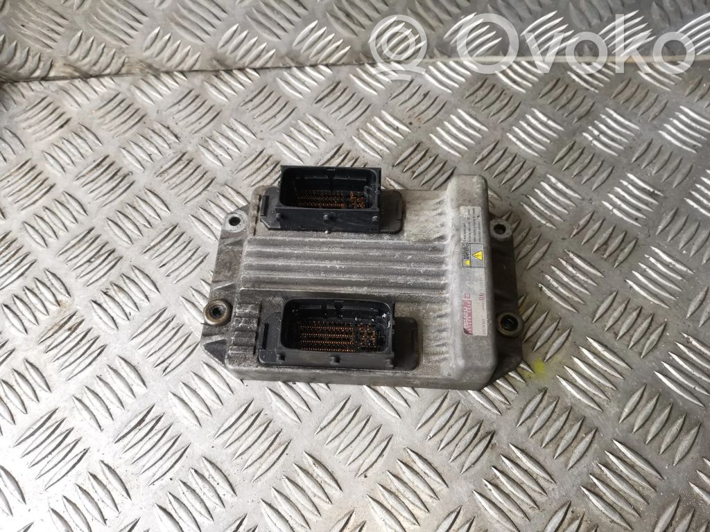 Opel Combo C Engine control unit/module 