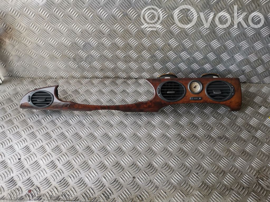 Rover 75 Rejilla de ventilación central del panel 