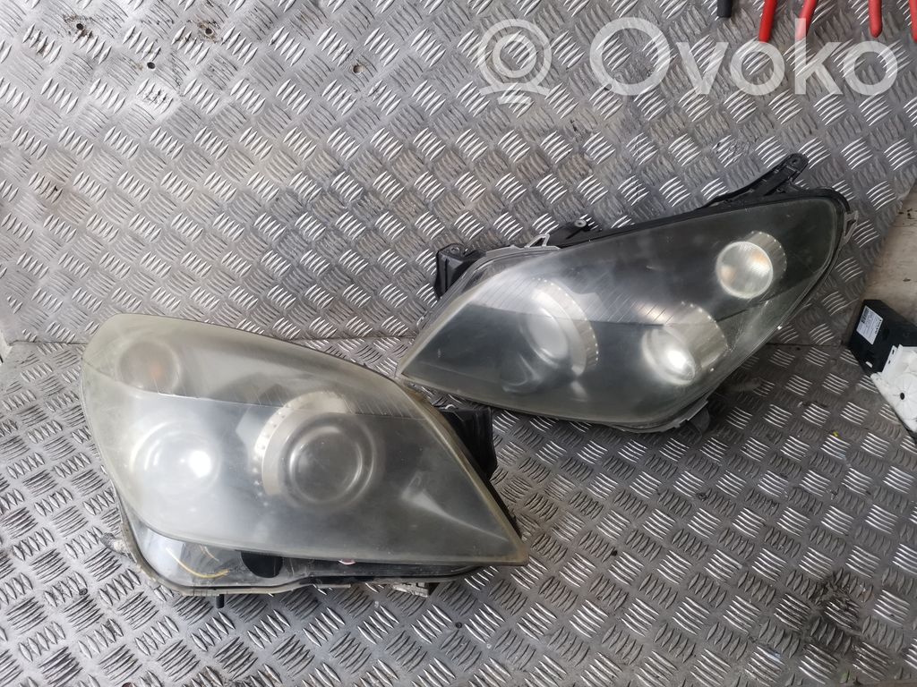Opel Astra H Lampy przednie / Komplet 