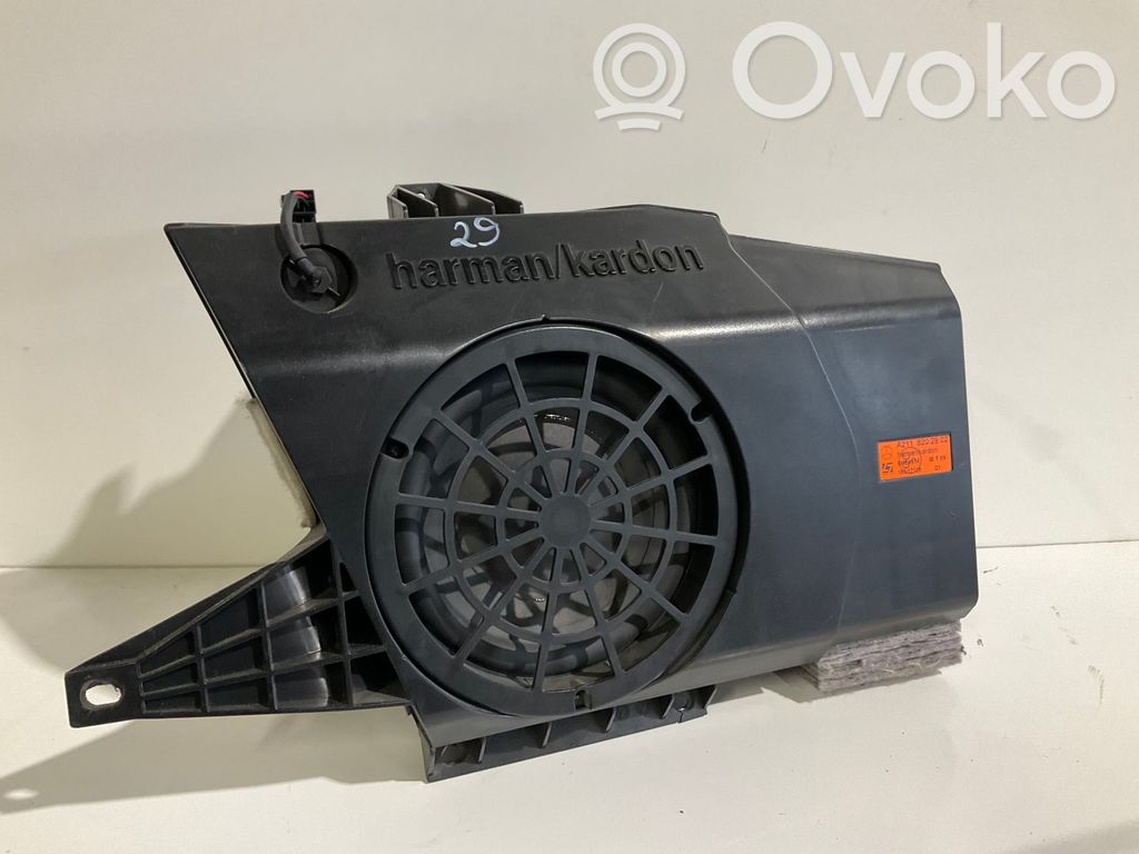 Mercedes-Benz E W211 Altavoz subwoofer 