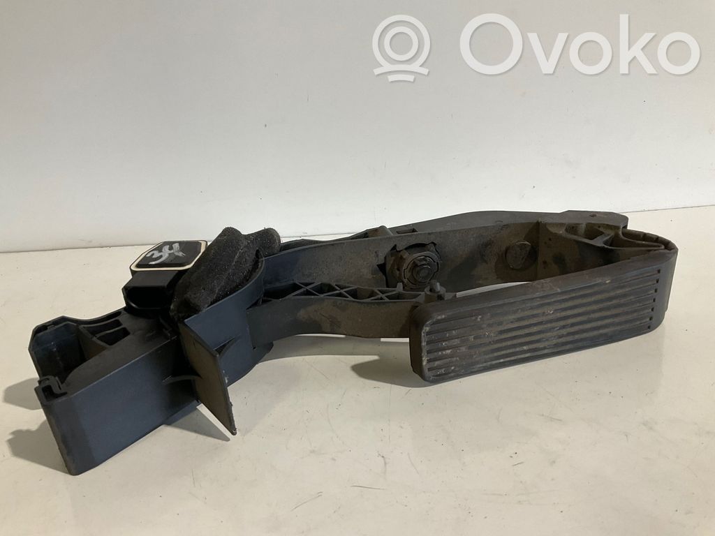 Mercedes-Benz E W211 Gaspedal 