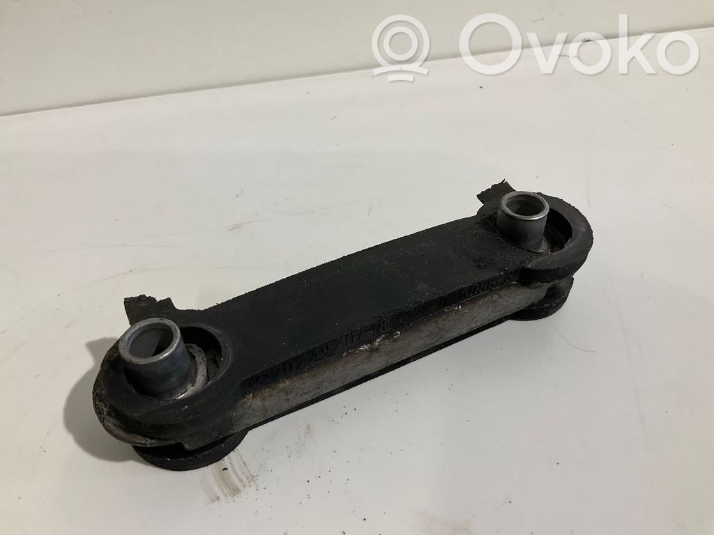 Mercedes-Benz E W212 Muffler mount bracket/holder 