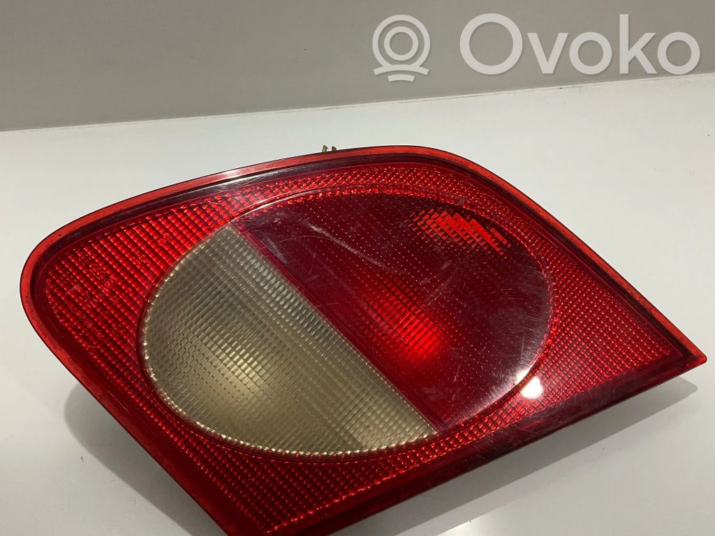 Mercedes-Benz E W210 Lampy tylnej klapy bagażnika 