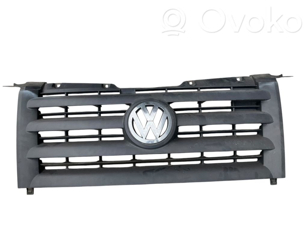 Volkswagen Crafter Maskownica / Grill / Atrapa górna chłodnicy 