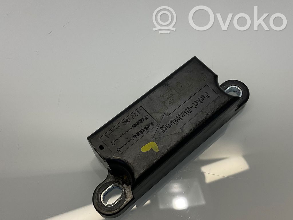 Mercedes-Benz E W211 Airbag deployment crash/impact sensor 
