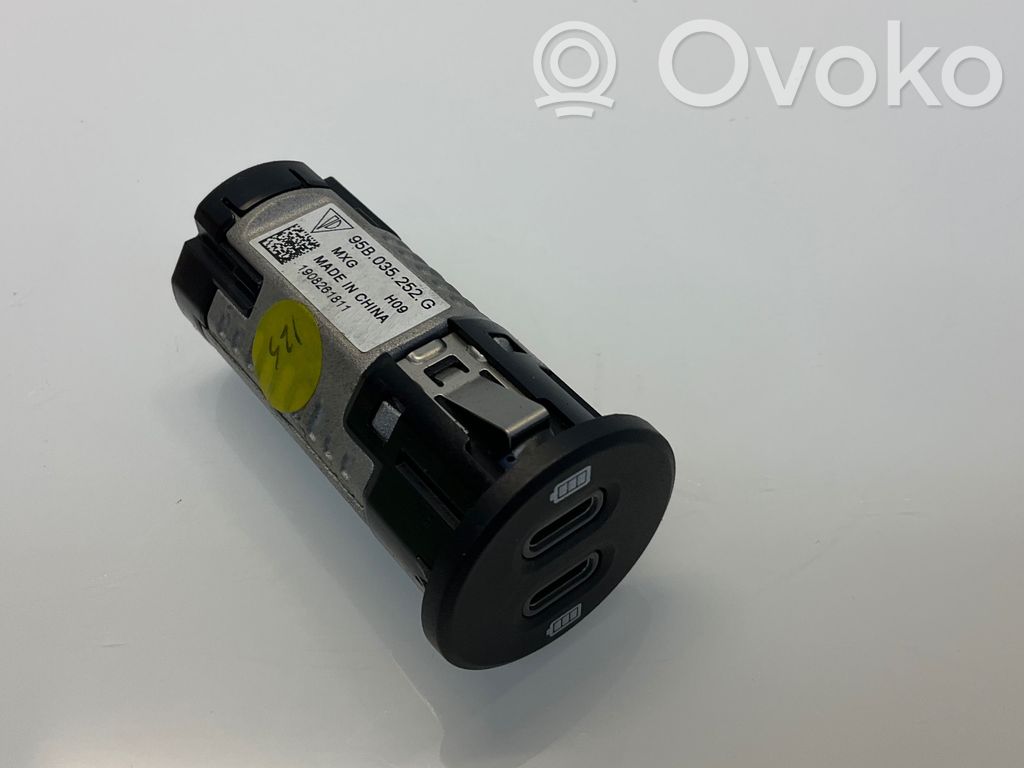 Porsche Macan (95B) Connettore plug in USB 