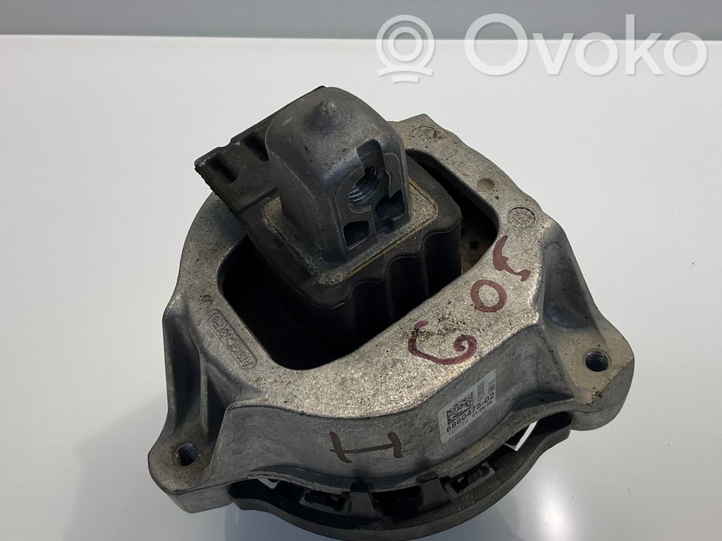 BMW X5 G05 Engine mount bracket 