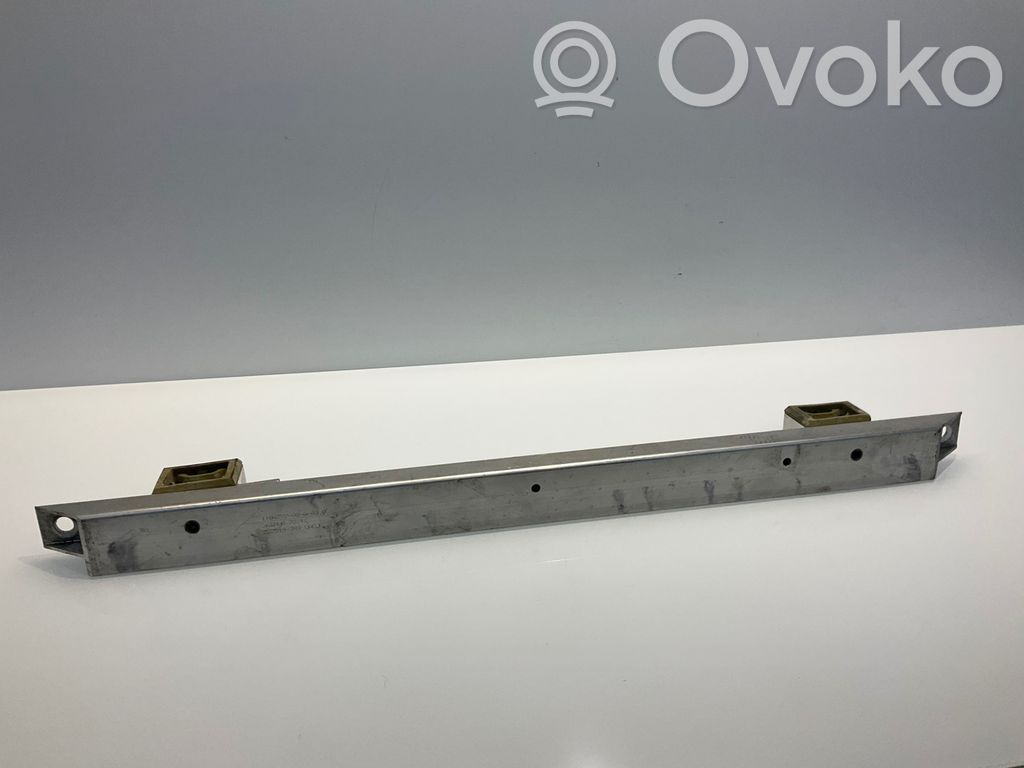Radiator mount bracket   110477700A,22251934