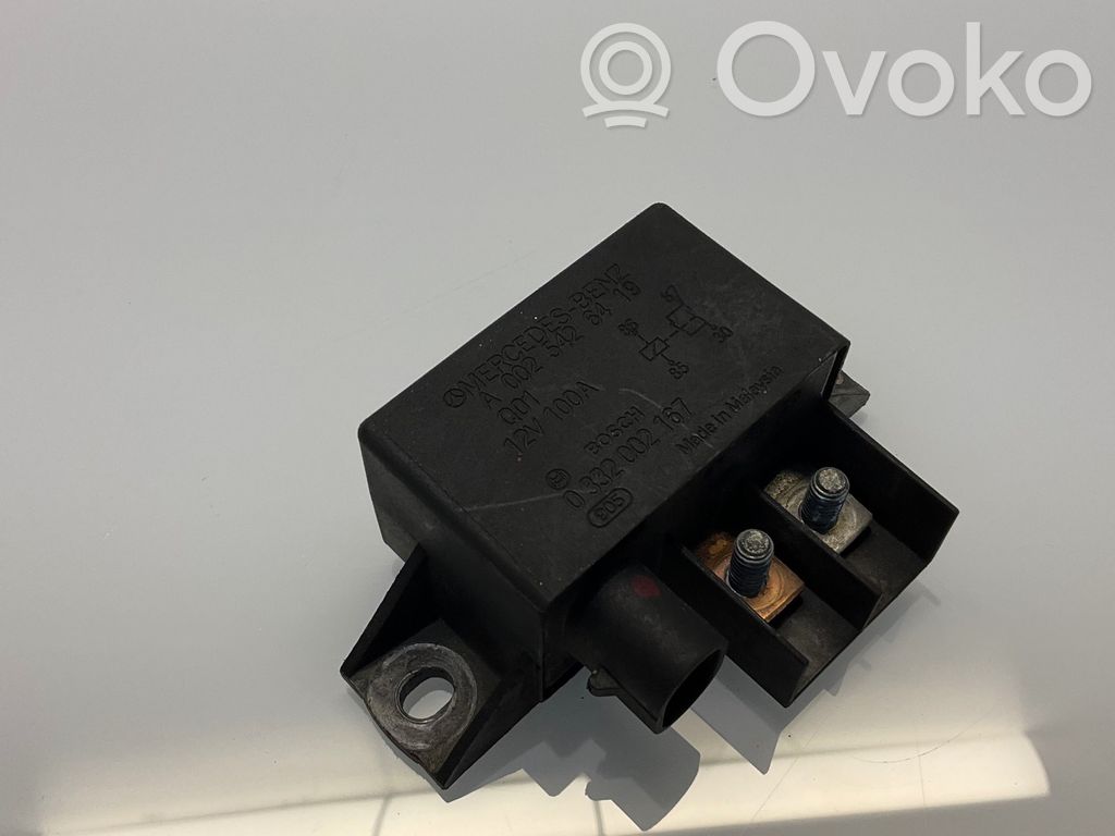 Mercedes-Benz E W211 Charging relay 