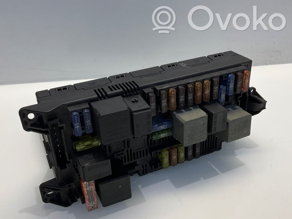 Mercedes-Benz E W211 Fuse module 