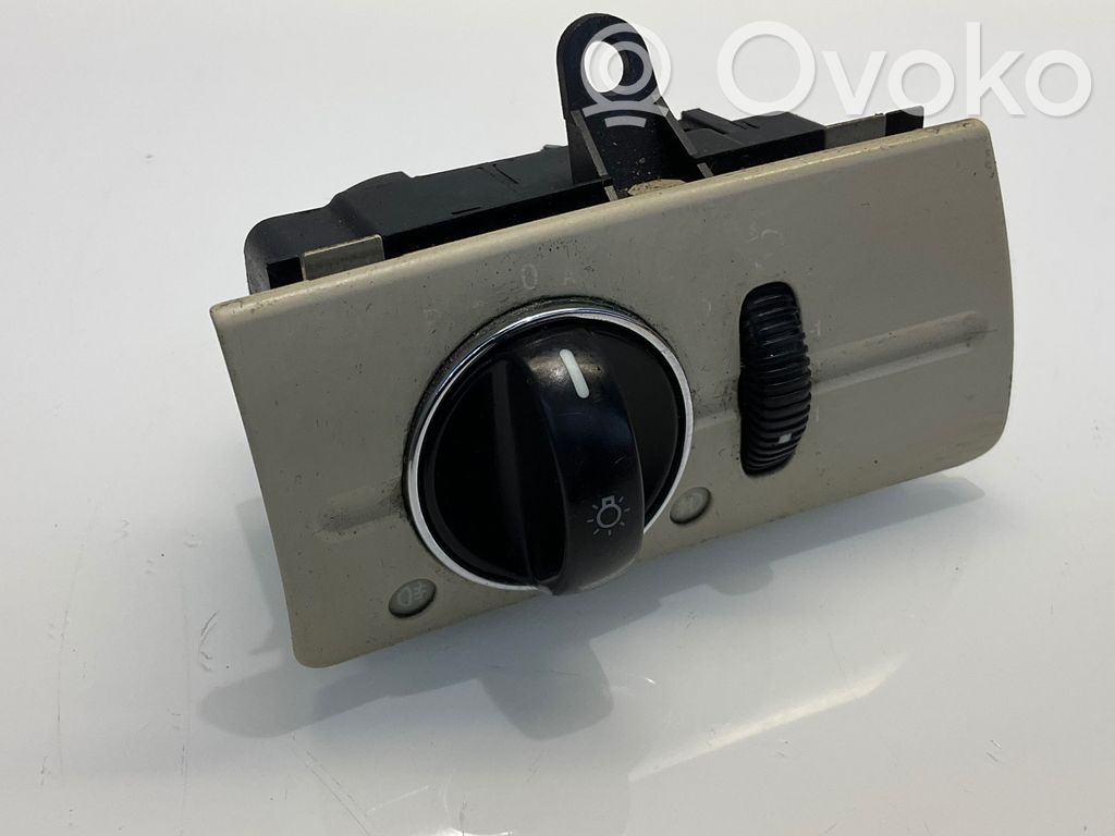 Mercedes-Benz E W211 Interruptor de luz 