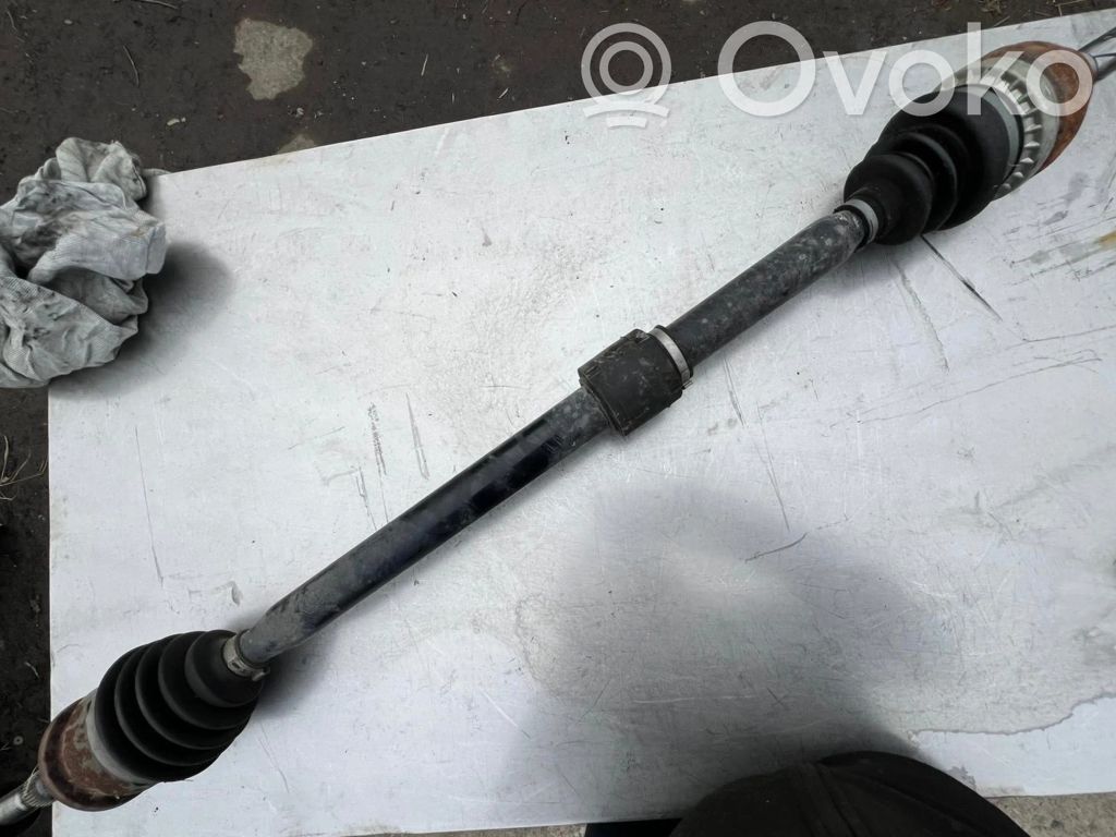 Opel Astra J Priekinis pusašis 