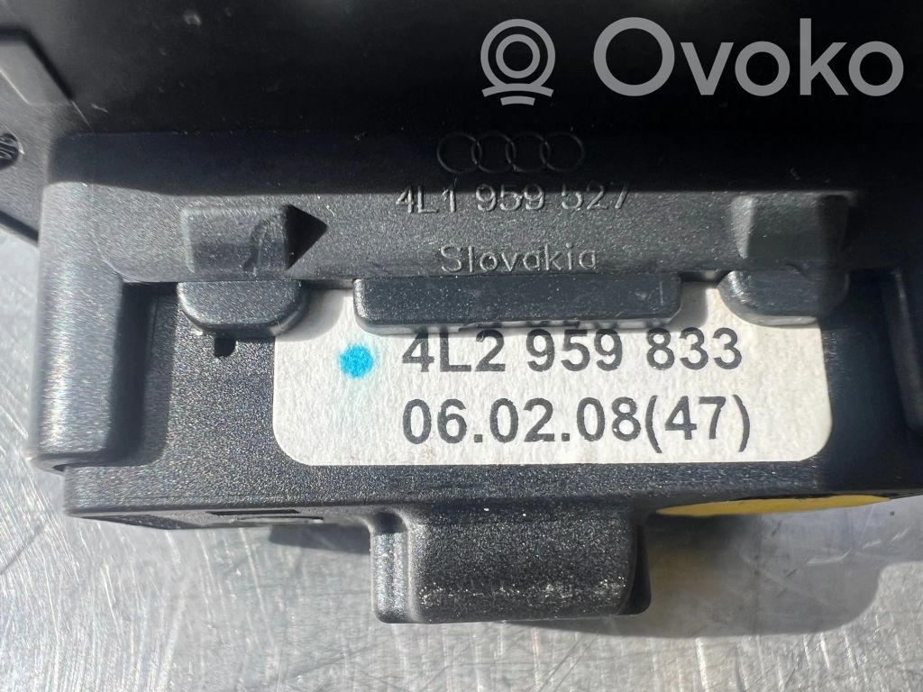 Audi Q7 4L Tailgate/trunk/boot open switch 
