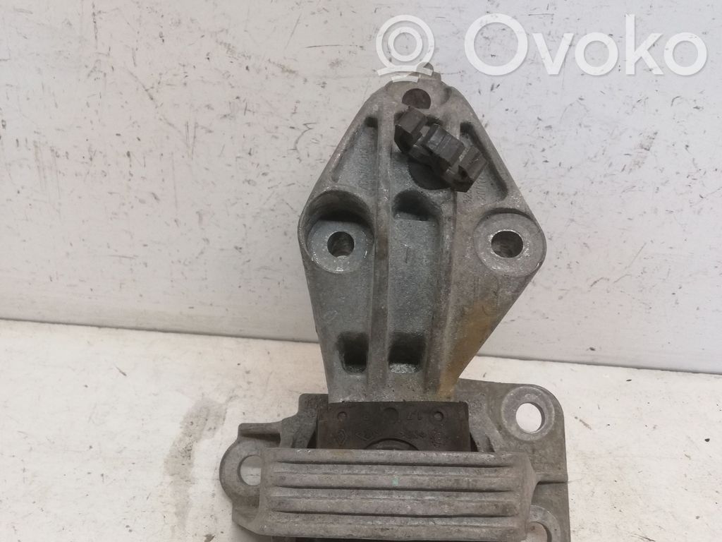 Renault Megane III Engine mount bracket 
