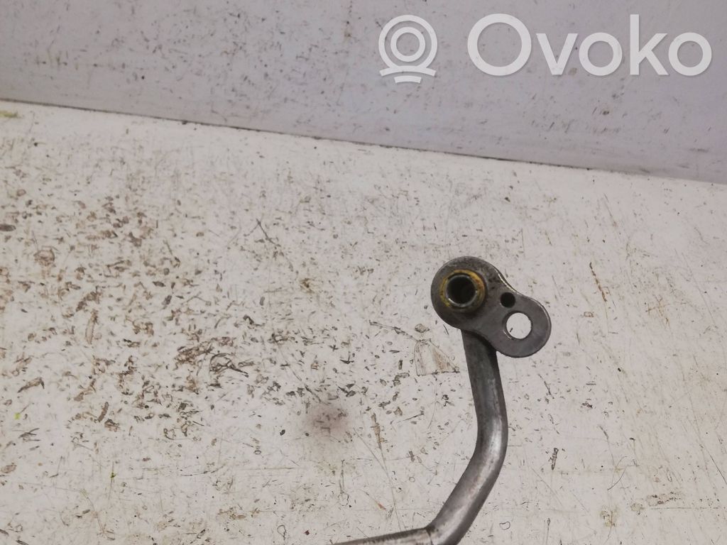 BMW 3 E90 E91 Ilmastointilaitteen putki (A/C) 