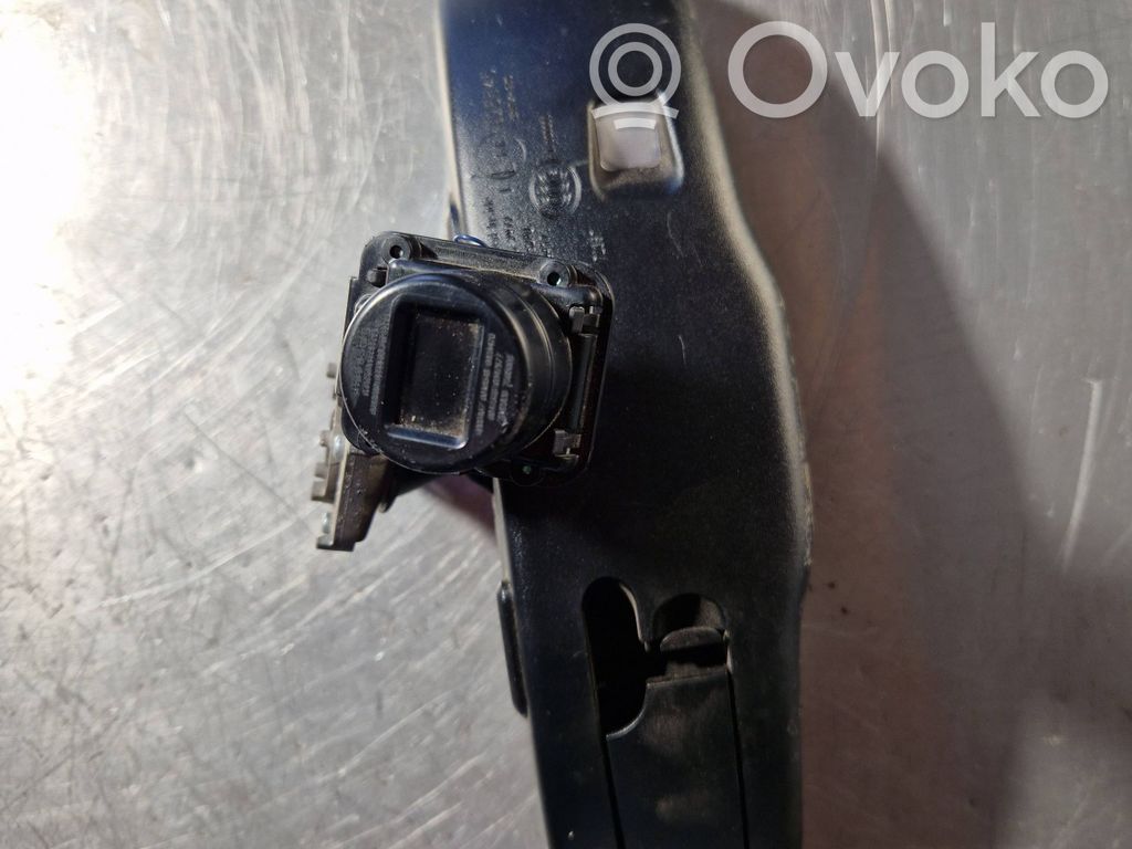 Windshield/windscreen camera   6291812,6587573,6593698,6469739