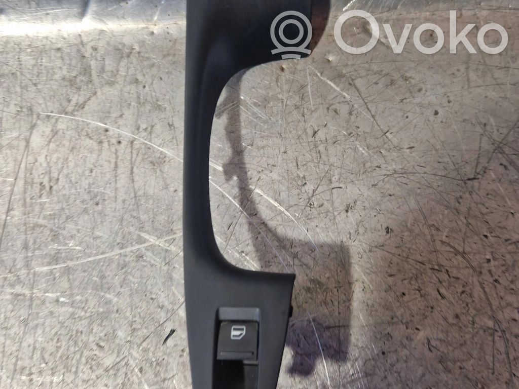 Volkswagen Jetta VI Front door window switch trim 