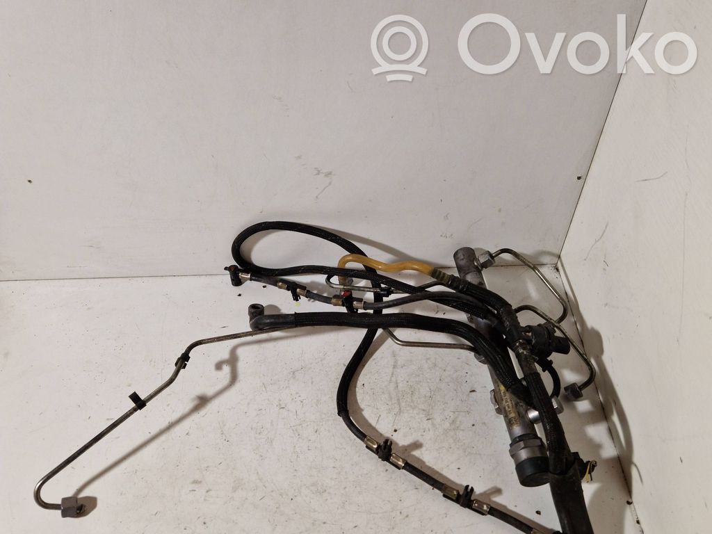 Fuel main line pipe   059130090AG