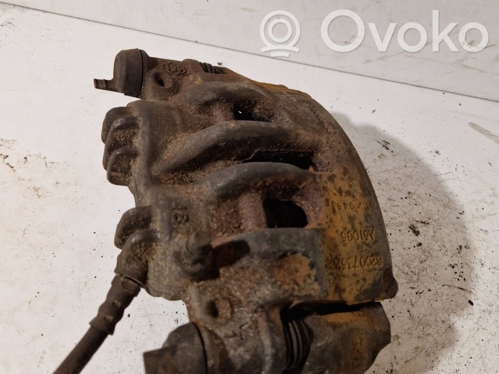 Front brake caliper   A51005