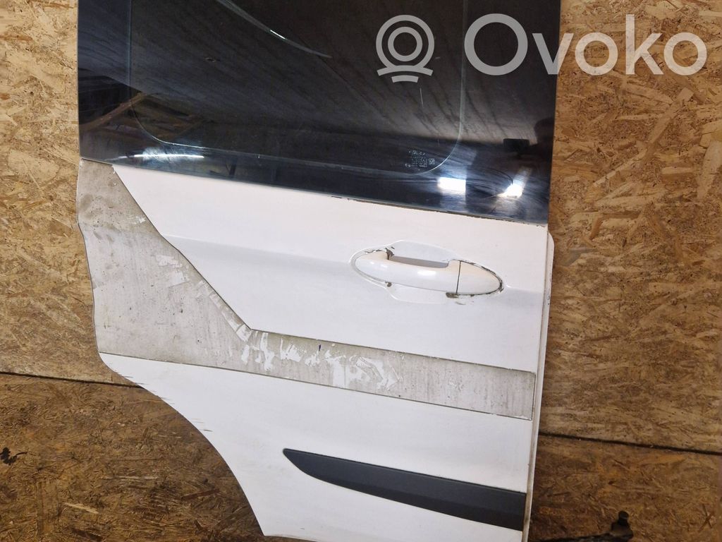 Side sliding door