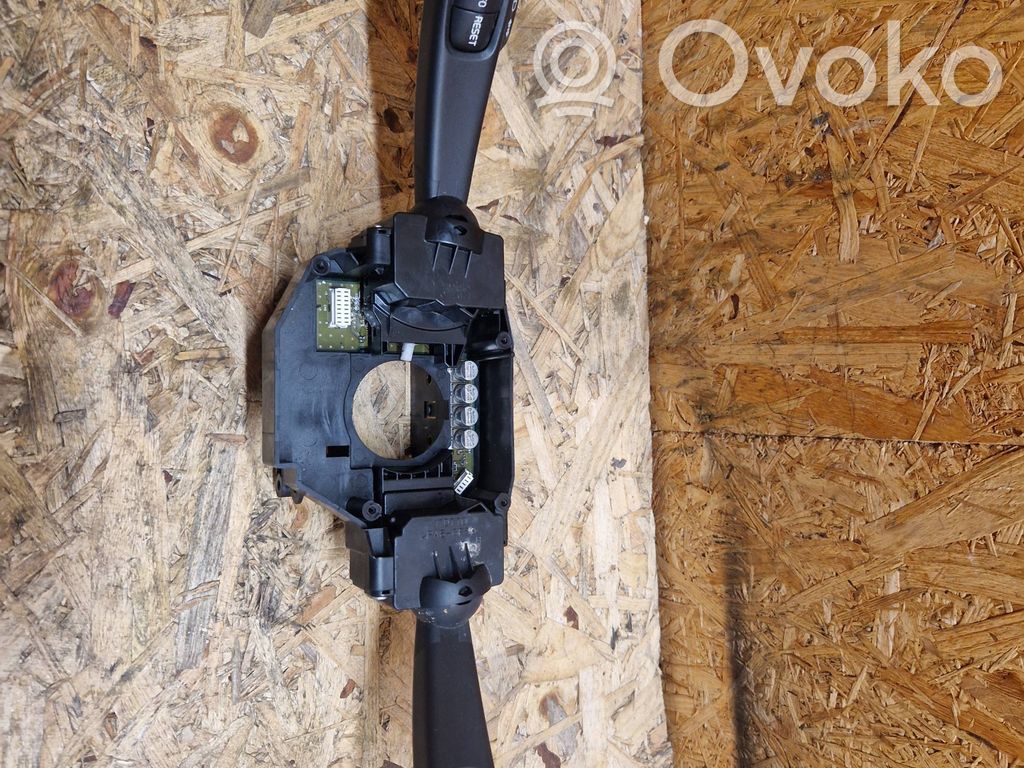 Volvo V50 Wiper turn signal indicator stalk/switch 