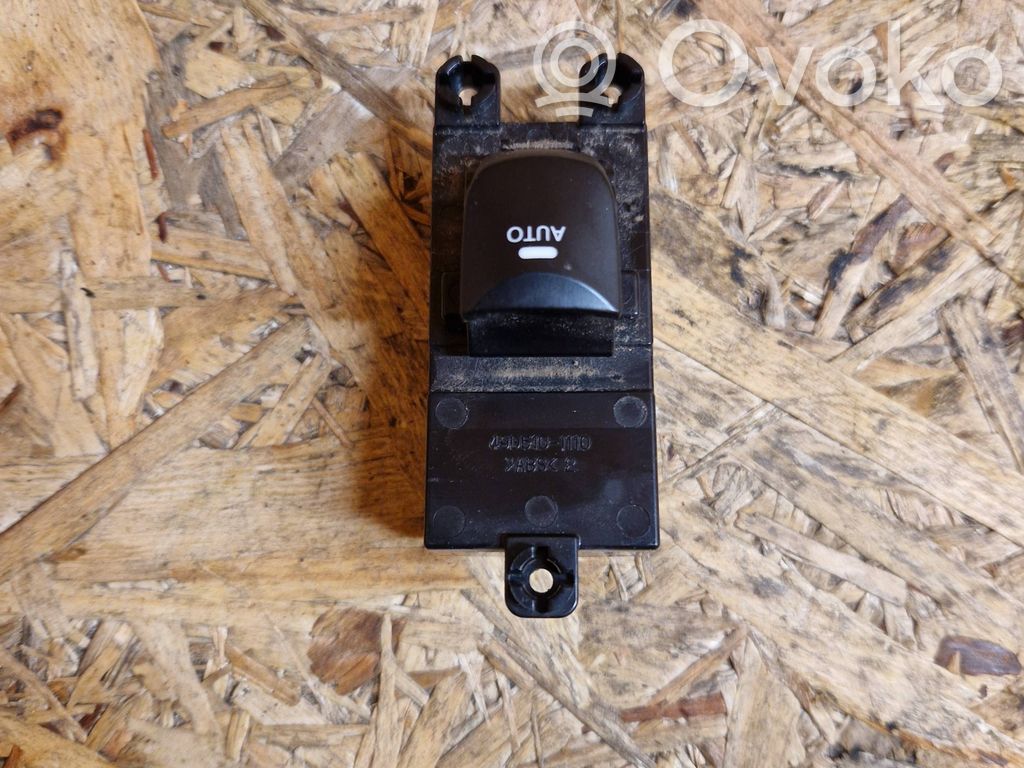 Hyundai i30 Electric window control switch 