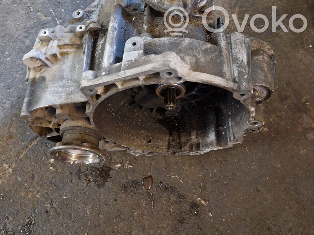 Volkswagen Golf VI Cutie viteze manuală cu 6 trepte 