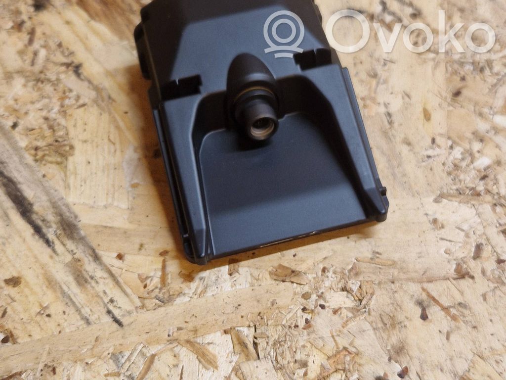 Peugeot 3008 II Windshield/windscreen camera 