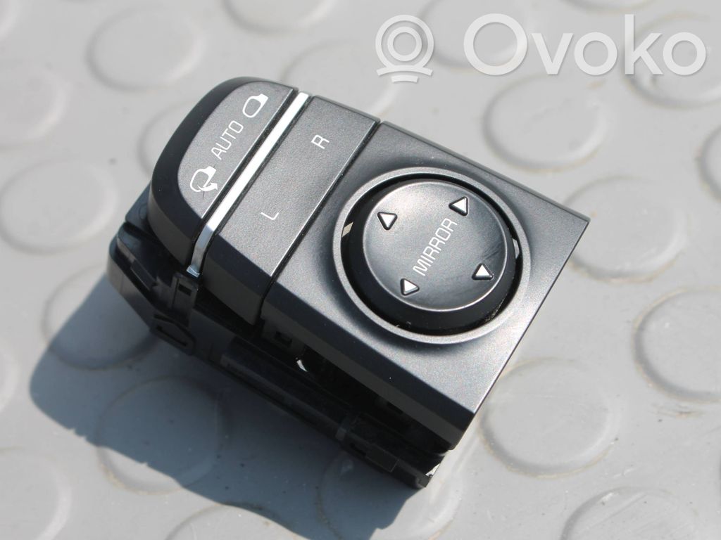 KIA Optima Wing mirror switch 