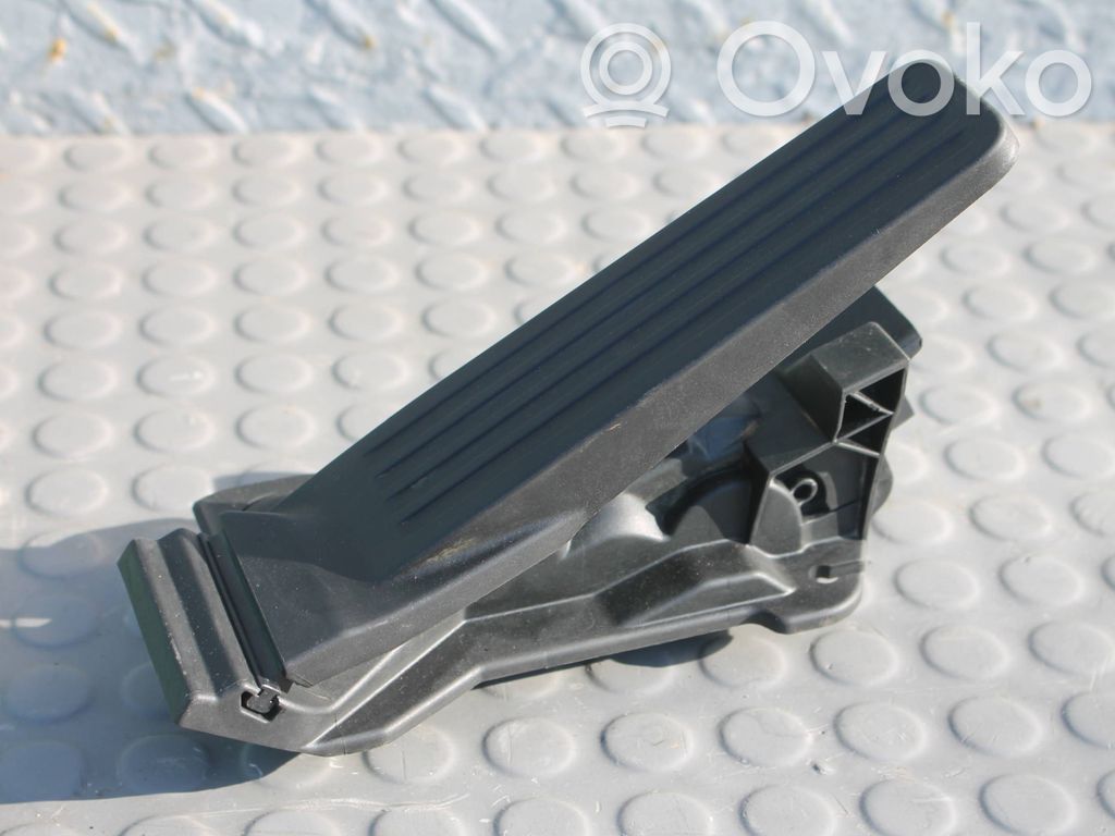 Mazda CX-30 Accelerator throttle pedal 