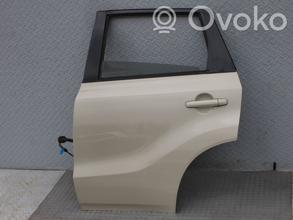 Suzuki Vitara (LY) Puerta trasera 