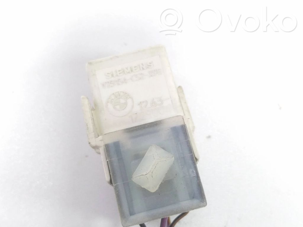 BMW 5 E39 Other relay 