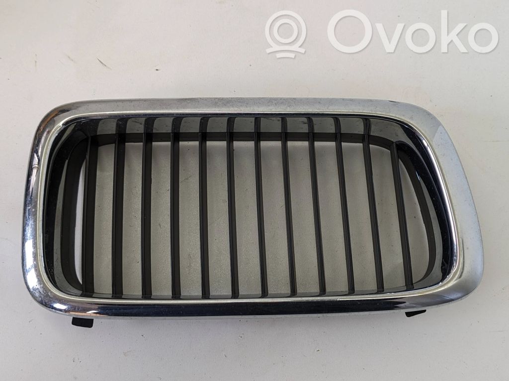 BMW 7 E38 Front grill 