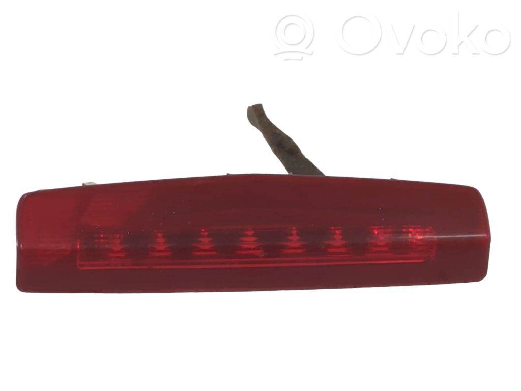 Opel Astra H Trzecie światło stop 
