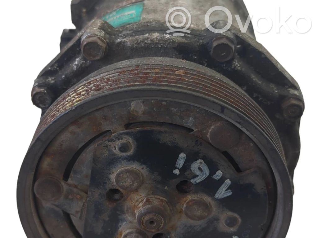Volkswagen Polo III 6N 6N2 6NF Air conditioning (A/C) compressor (pump) 