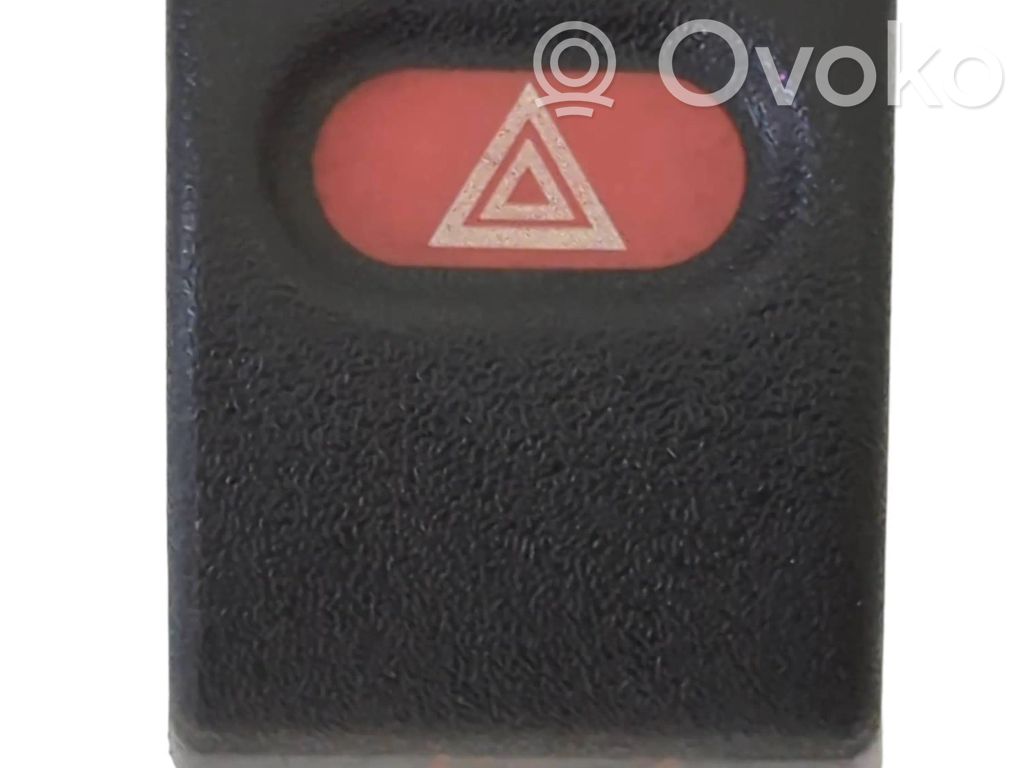 Opel Astra F Hazard light switch 