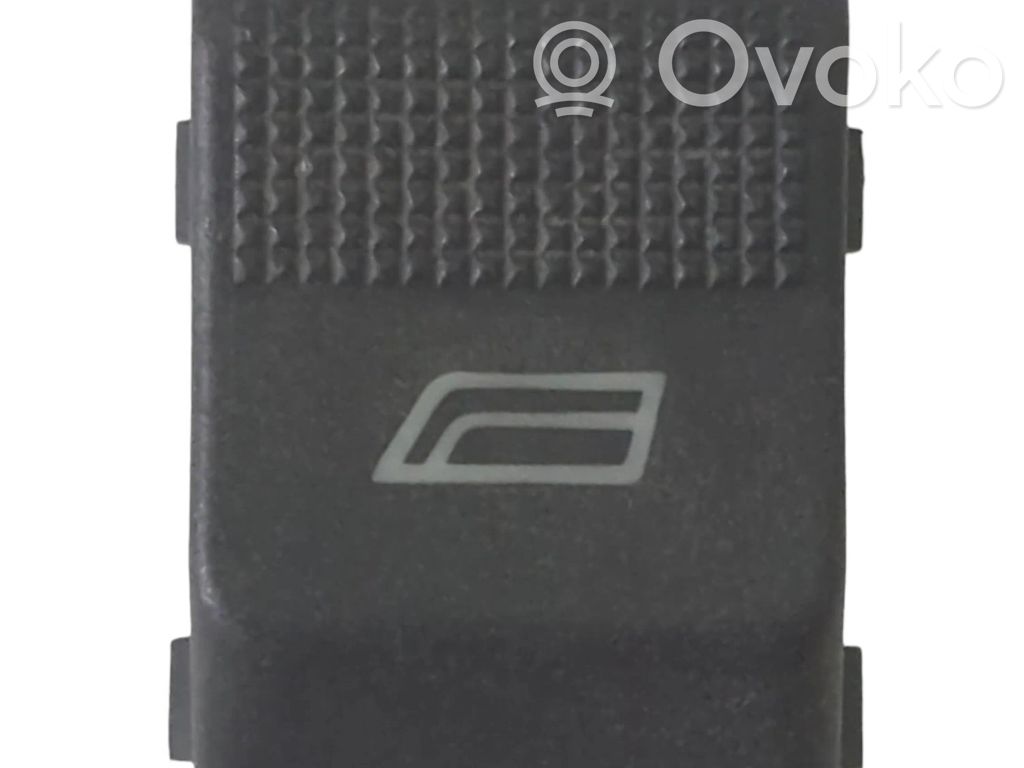 Audi A4 S4 B5 8D Electric window control switch 