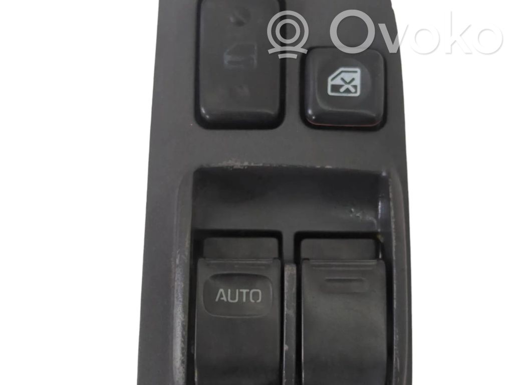 Electric window control switch   74232,8482010070