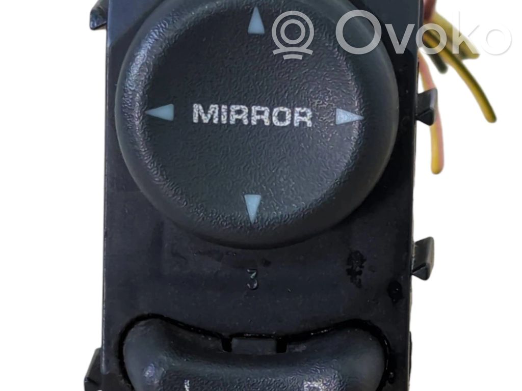 Wing mirror switch   04760174AF,39754D