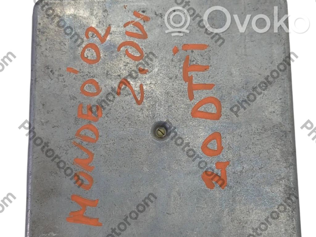 Ford Mondeo Mk III Engine control unit/module 