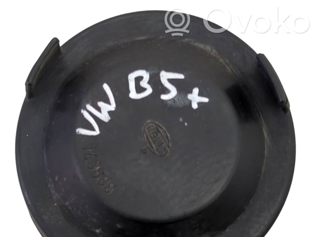Volkswagen PASSAT B5.5 Deckel Abdeckung Scheinwerfer 
