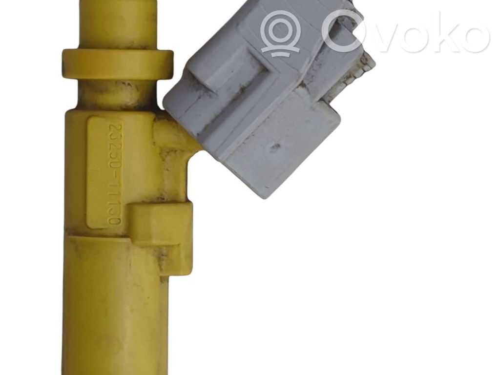 Toyota Corolla E110 Inyector de combustible 