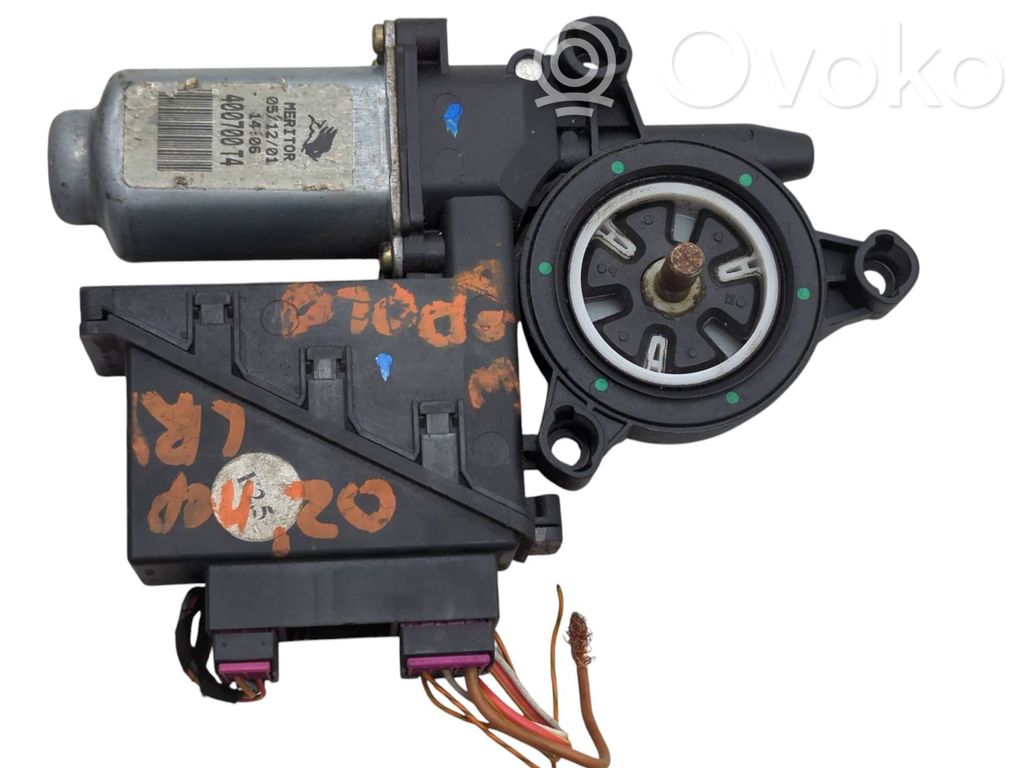 Volkswagen Polo Front door window regulator motor 