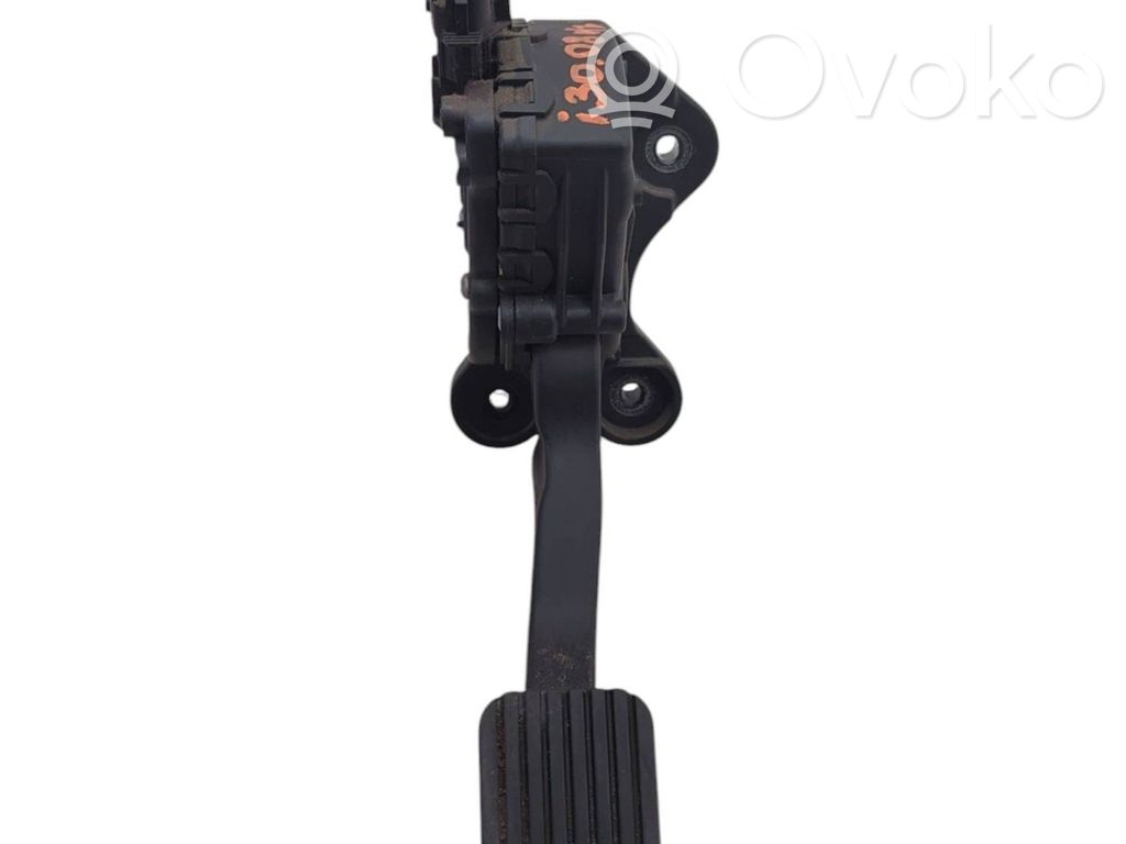 Hyundai i30 Accelerator throttle pedal 